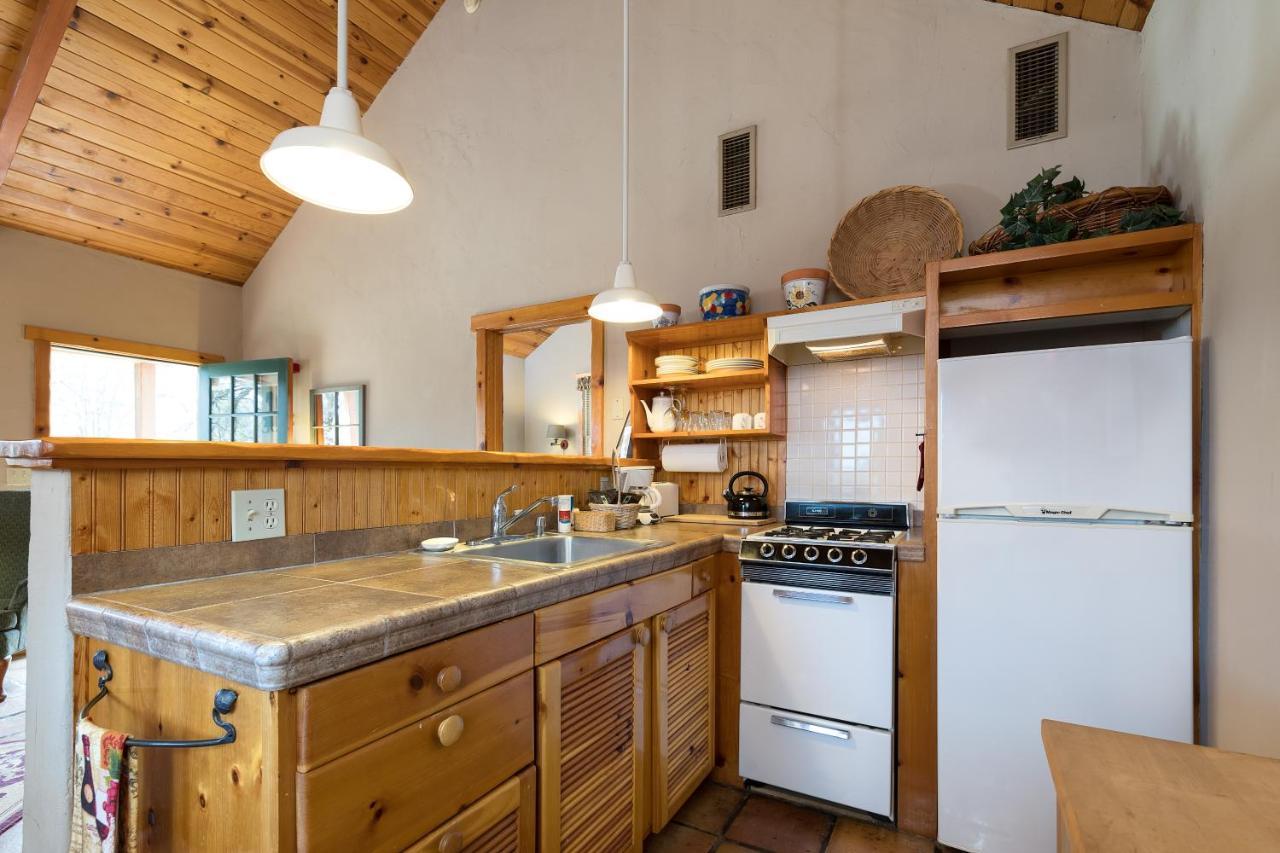 Homestead Cottages Авани Экстерьер фото